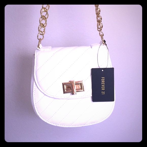 Forever 21 Handbags - NWT Forever 21 Shoulder Purse